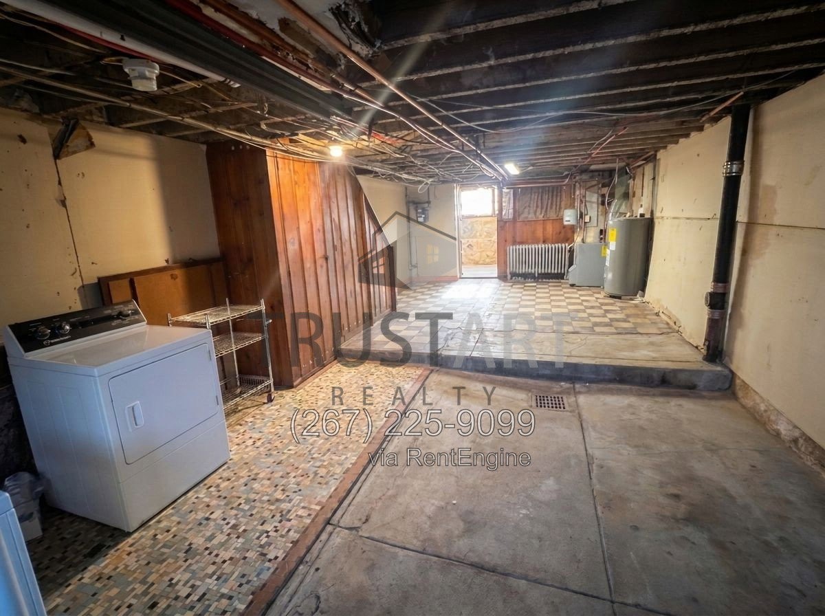 6323 Chester Ave - Photo 5 of 10
