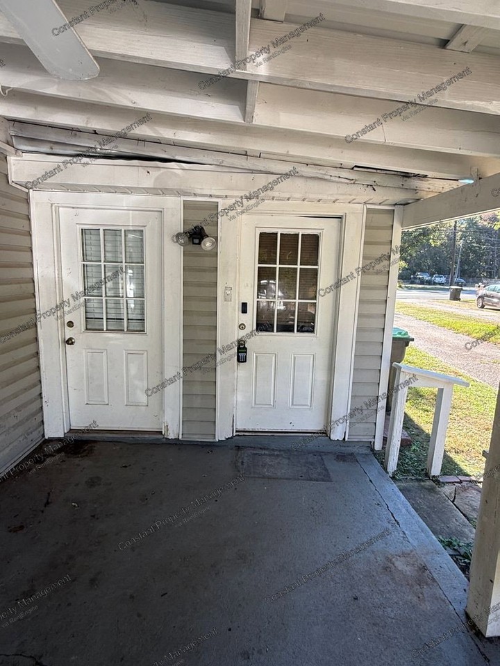 405 Atlanta St #A - Photo 3 of 16