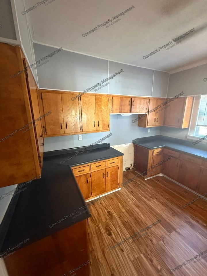 405 Atlanta St #A - Photo 7 of 16