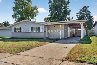 890 Gonzaga Ln - Photo 1 of 1