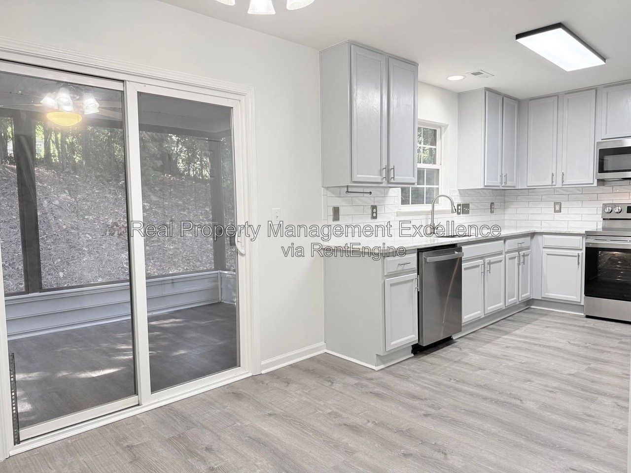 128 River Pearl St - Photo 6 of 49