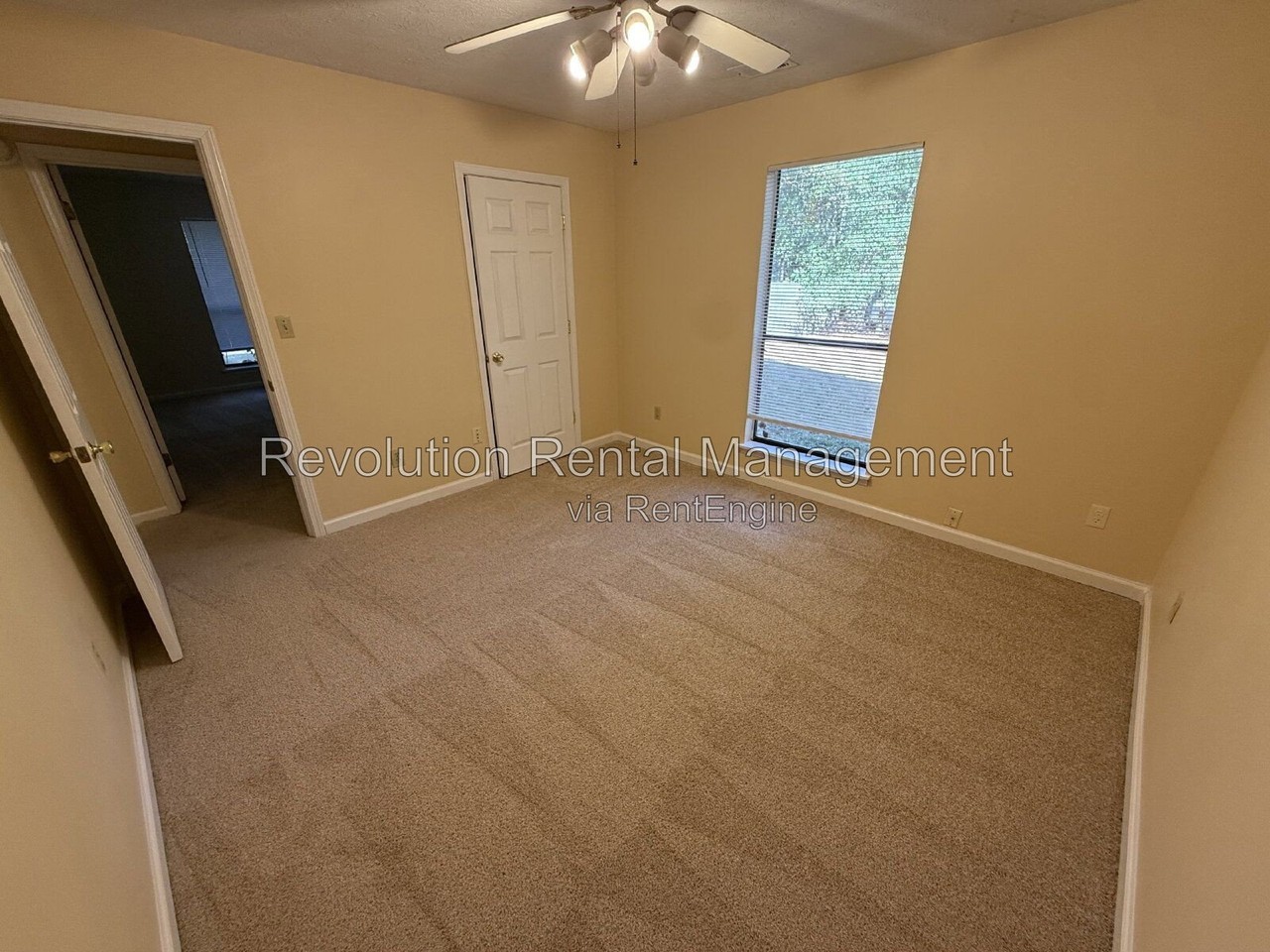 127 Carrollwood Dr - Photo 5 of 11