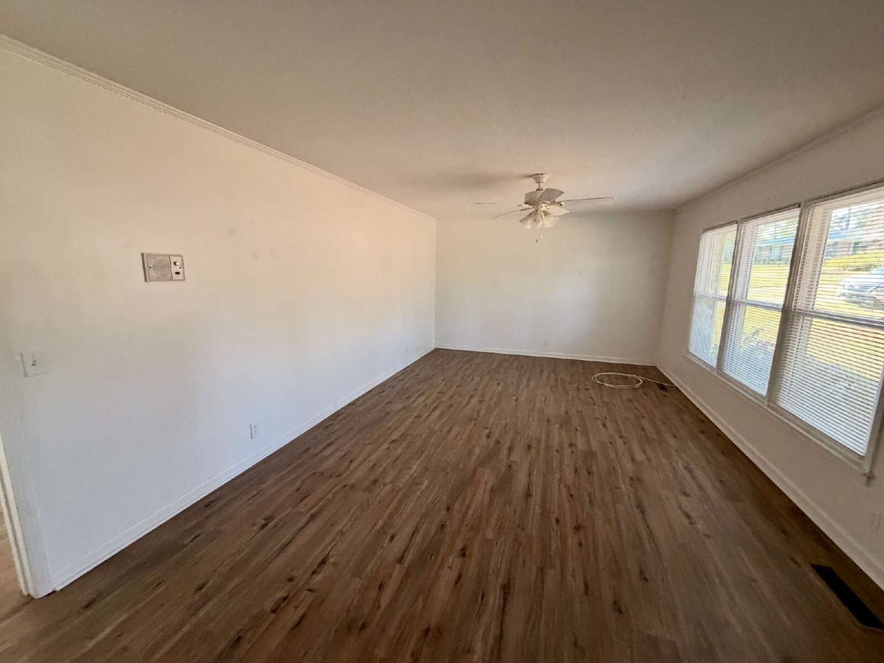 1904 Northside Dr - Photo 3 of 14