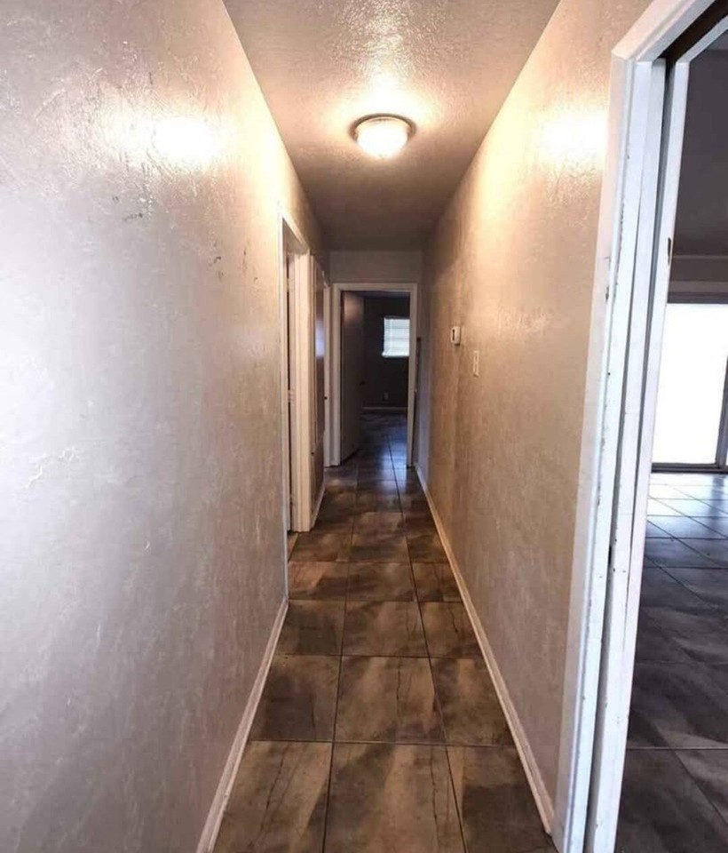 9715 Broun St - Photo 7 of 15