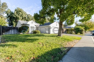 featured image of 2703 Albany Ave