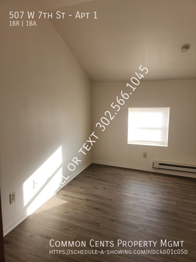 507 W 7th St #1 - Photo 2 of 9