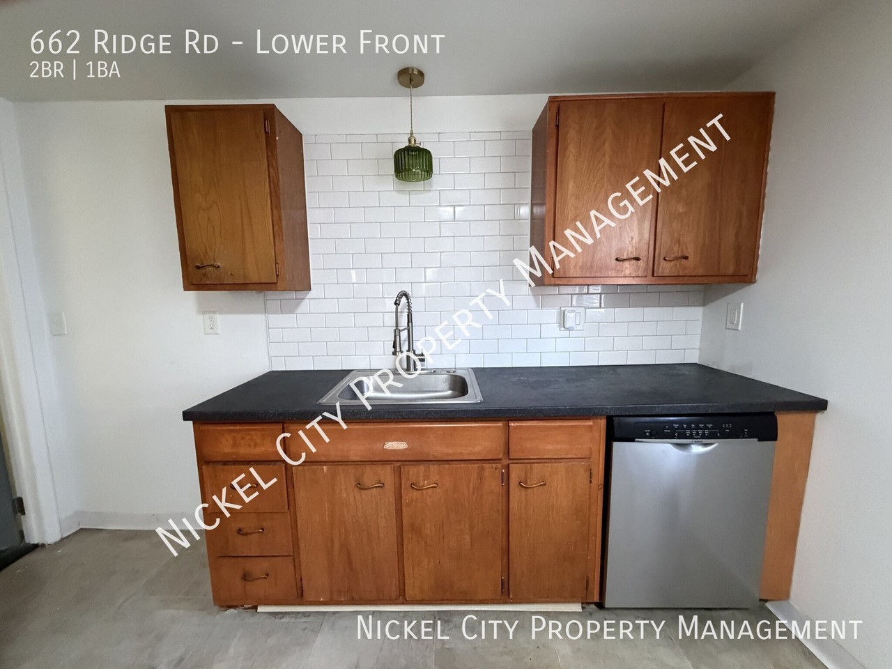 662 Ridge Rd - Photo 3 of 7