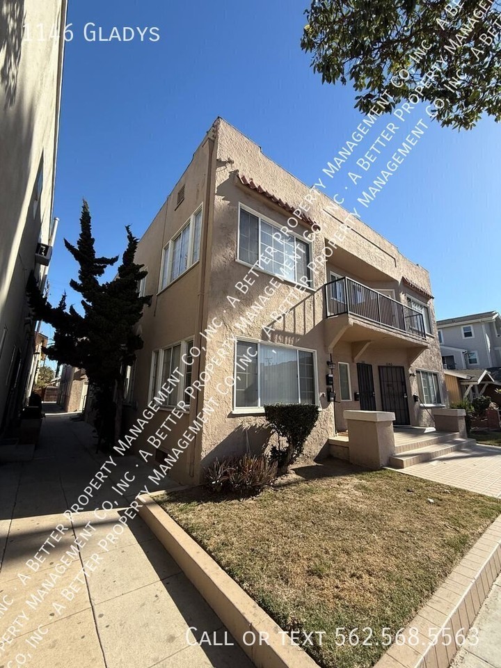 1146 Gladys Ave - Photo 2 of 18