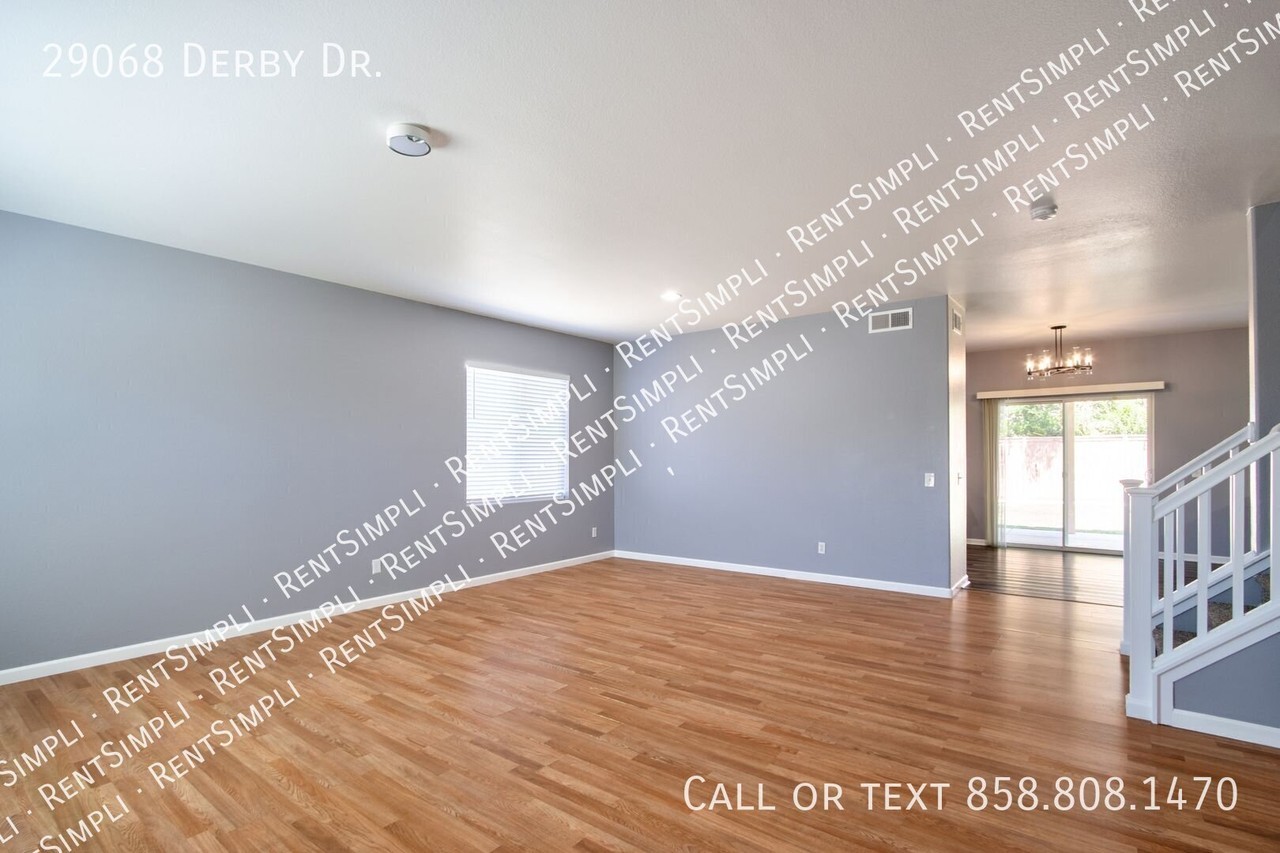29068 Derby Dr - Photo 3 of 29