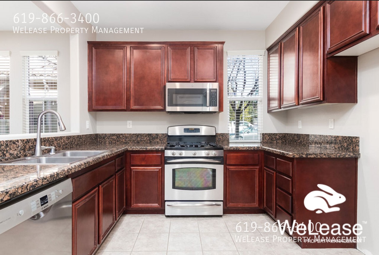 28662 Bar Harbor Ln - Photo 2 of 24
