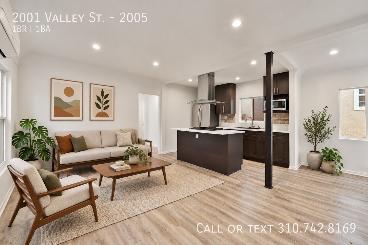 2001 Valley St #2005