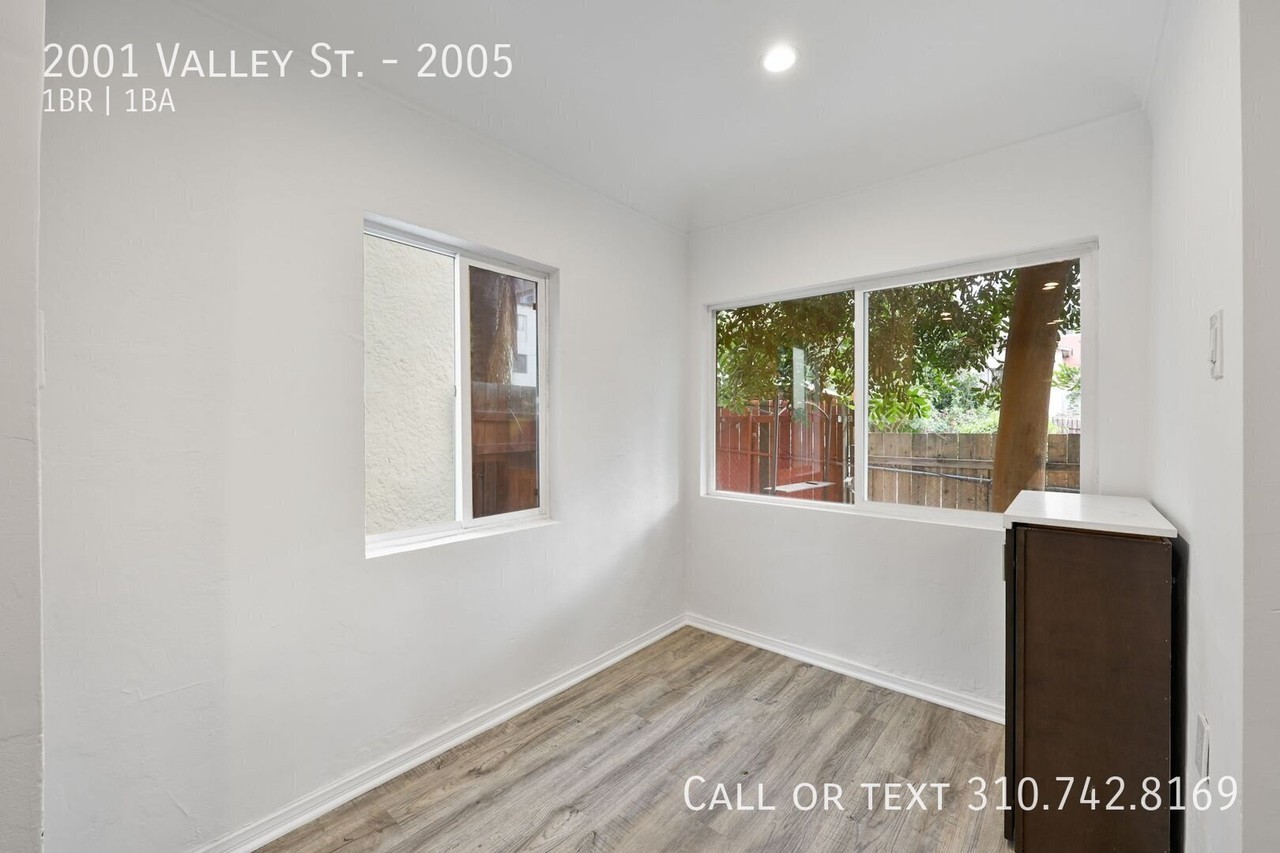2001 Valley St #2005 - Photo 7 of 16