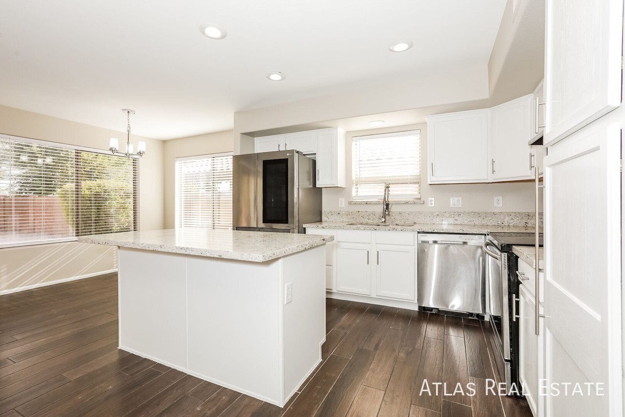 34777 N Karan Swiss Cir - Photo 4 of 21