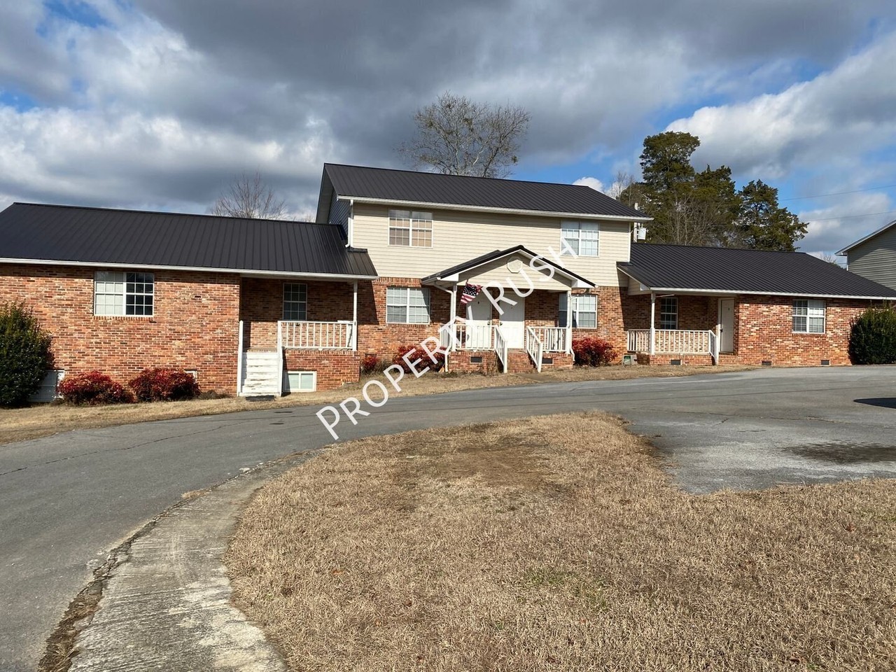 56 Bell Rd #B