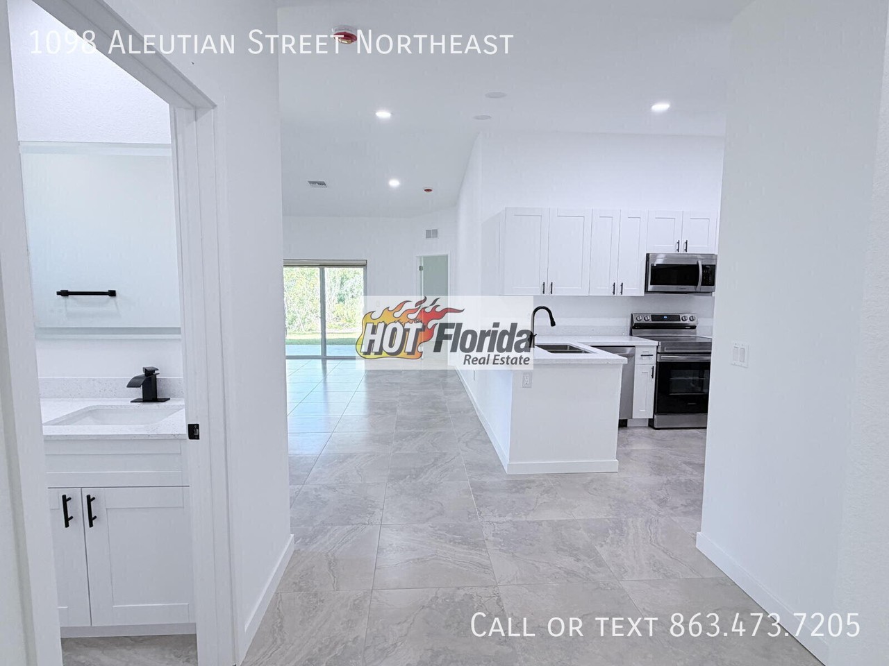 1098 Aleutian St Ne - Photo 2 of 23