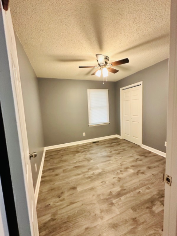 712 Lancelot Dr - Photo 5 of 17