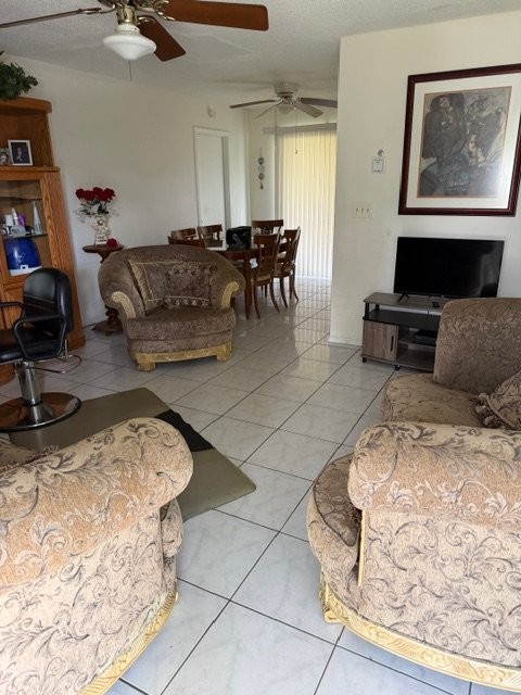 312 E Phoenix St - Photo 7 of 12