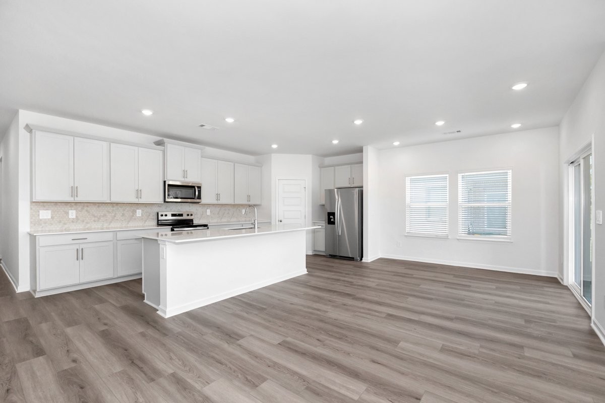82 Wilcot Rd - Photo 2 of 20