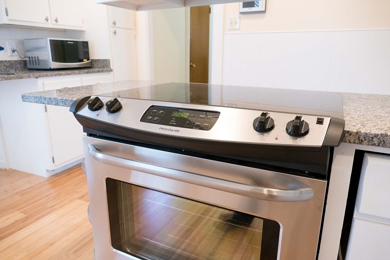 91 Elm St #1 - Photo 5 of 15