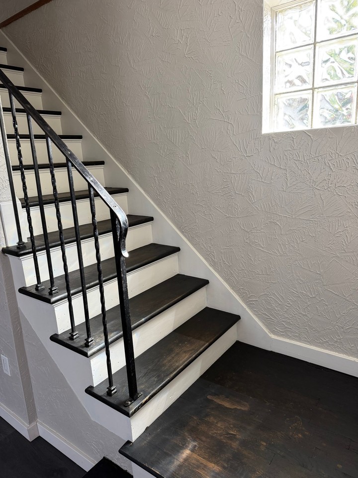 103 Coal St - Photo 6 of 12