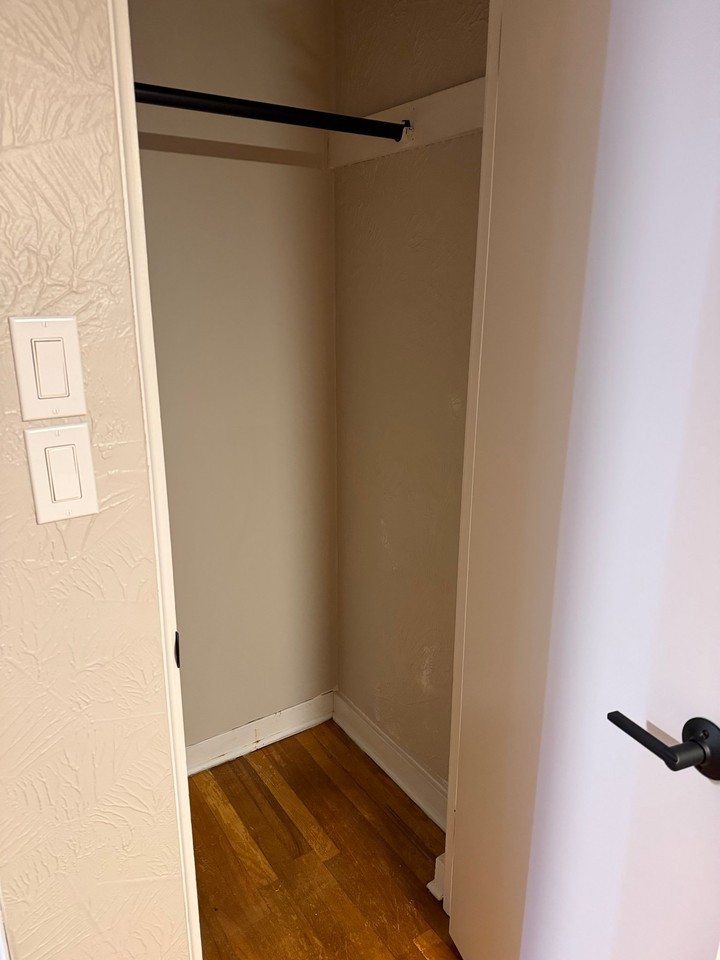 103 Coal St - Photo 7 of 12