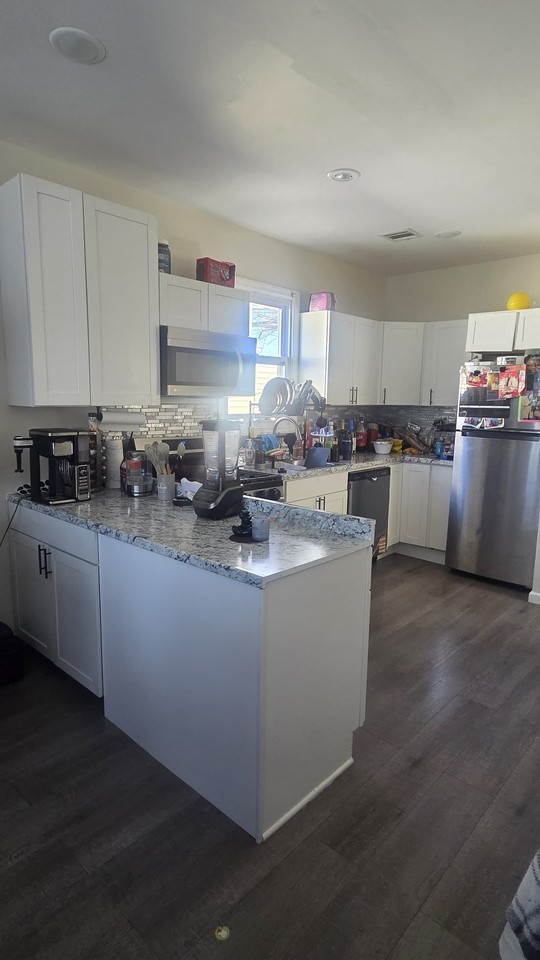 271 Washington St #2 - Photo 3 of 9