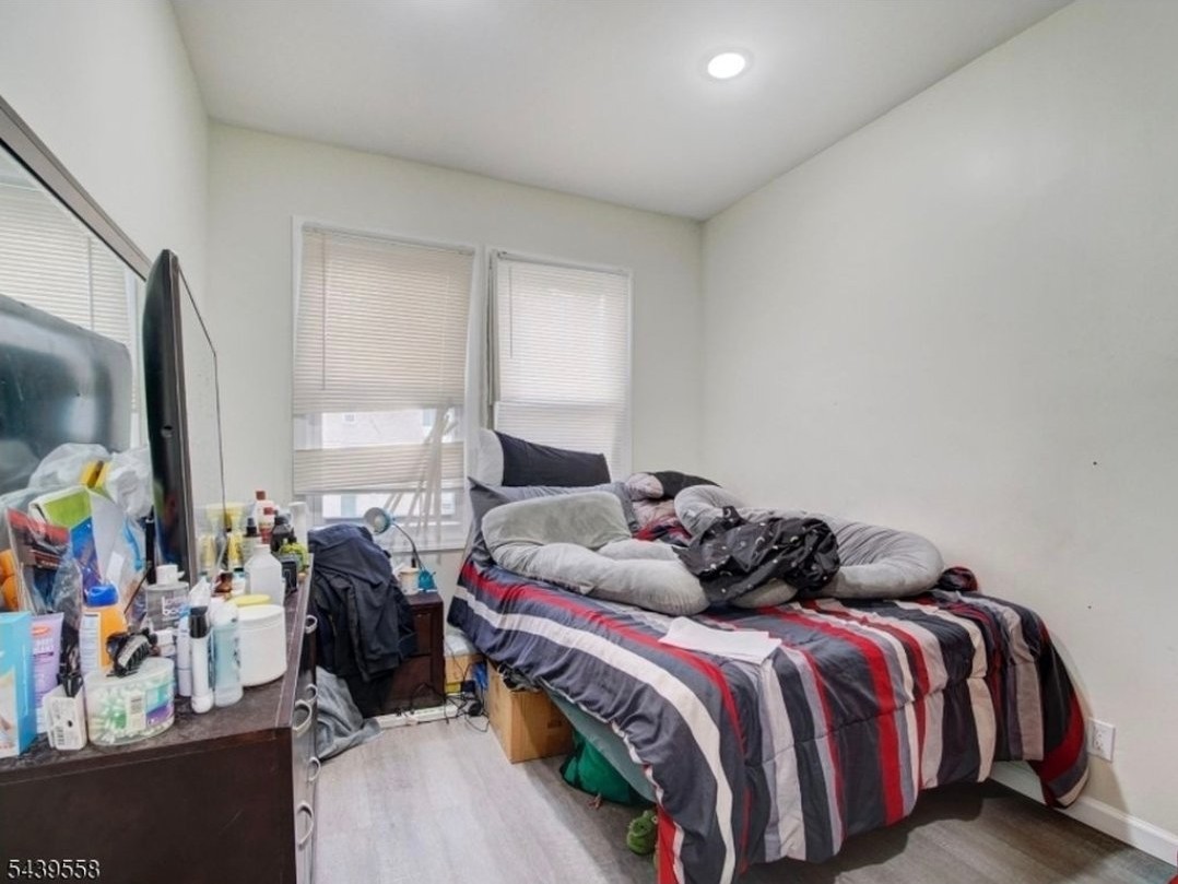 271 Washington St #2 - Photo 6 of 9