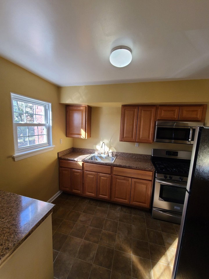 9 Craig Ct - Photo 6 of 16
