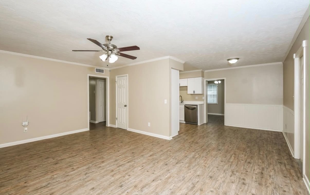 458 W Bernhard Ave #1 - Photo 2 of 10