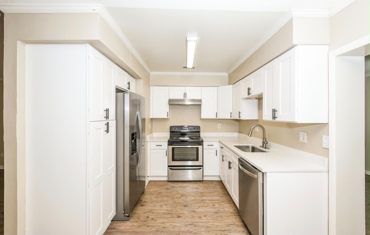 458 W Bernhard Ave #1 - Photo 5 of 10