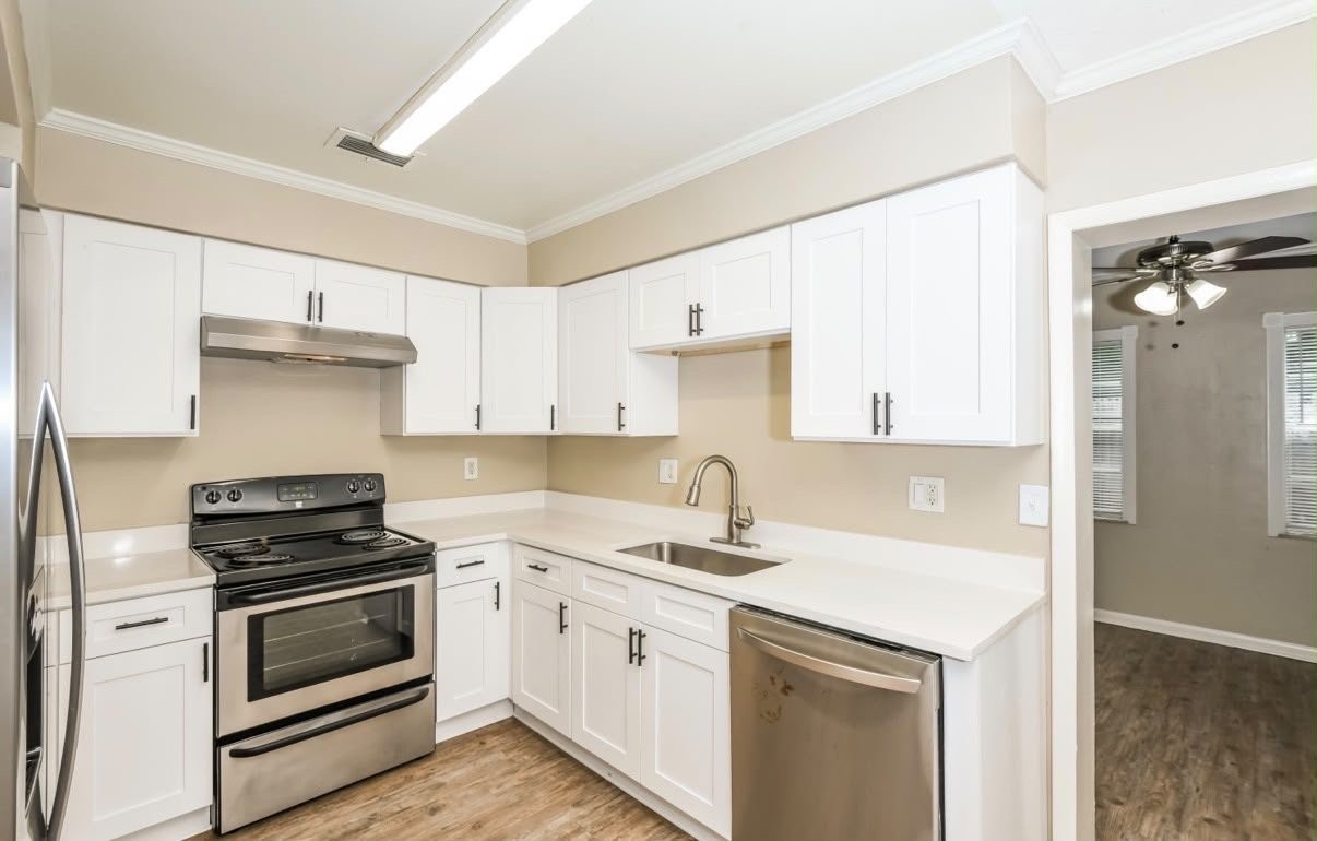 458 W Bernhard Ave #1 - Photo 6 of 10