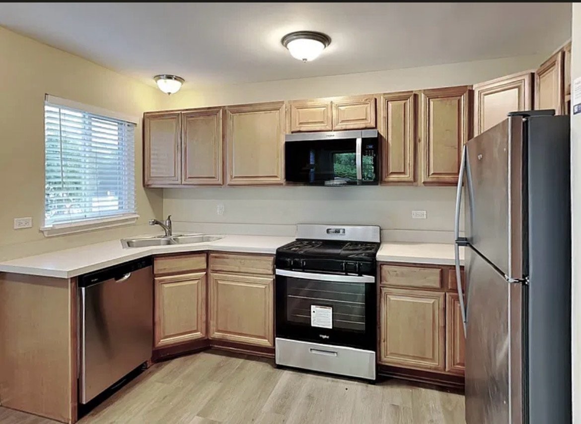 2383 N Lancaster Ln - Photo 7 of 10