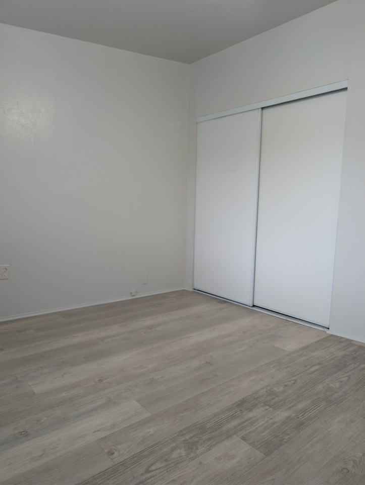 2011 Linden Street - Photo 5 of 22