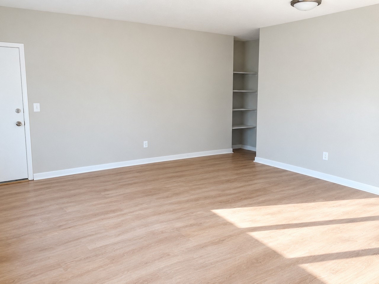 447 Troy-Schenectady Road - Photo 6 of 8