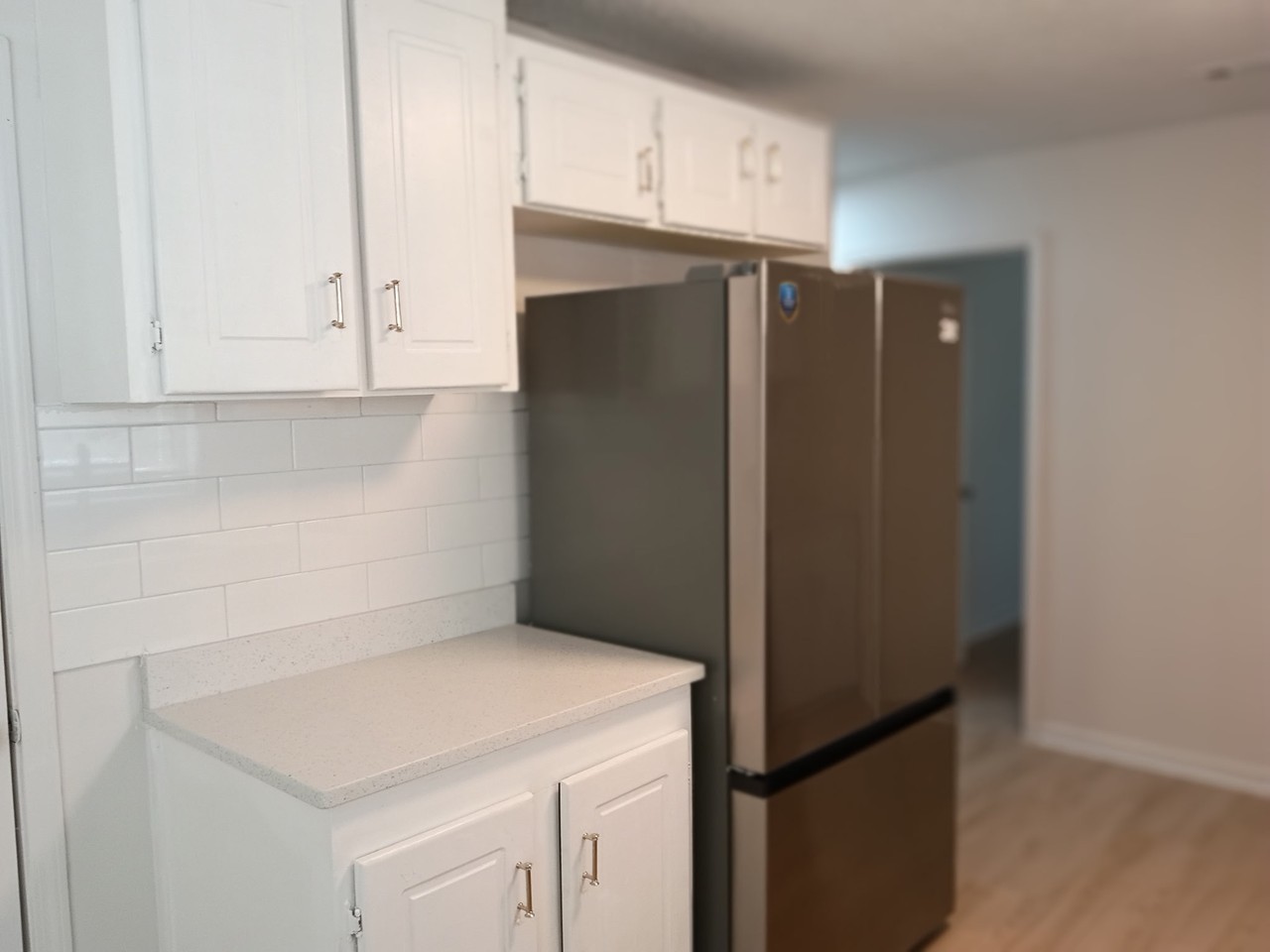 501 E Spring St #2 - Photo 4 of 12