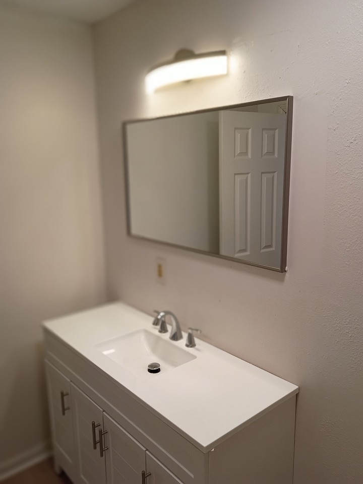 501 E Spring St #2 - Photo 5 of 12