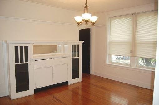 742 E 49th St - Photo 3 of 7