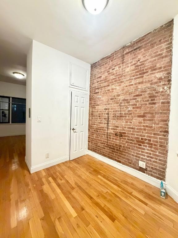 101 Lexington Ave - Photo 2 of 7