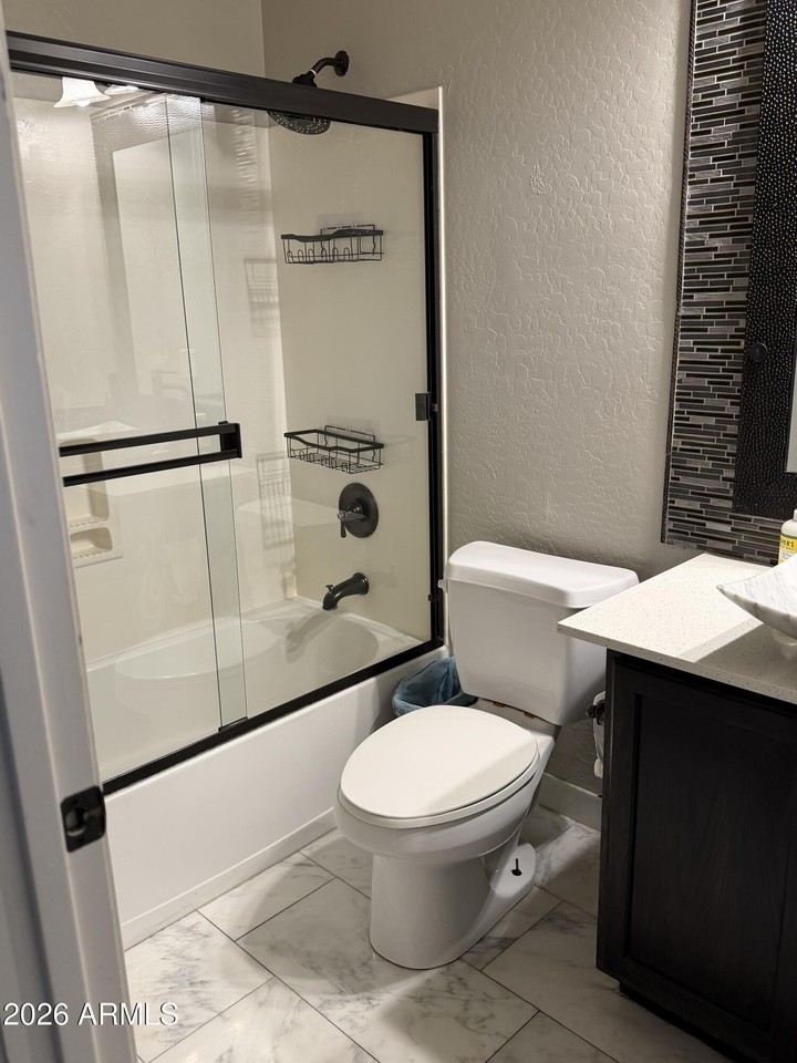 2337 W Barwick Dr - Photo 5 of 28