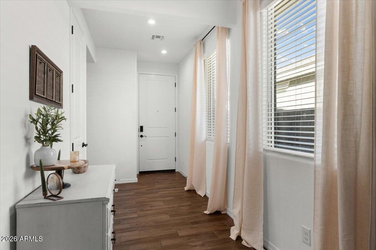 19145 W San Miguel Ave - Photo 5 of 23