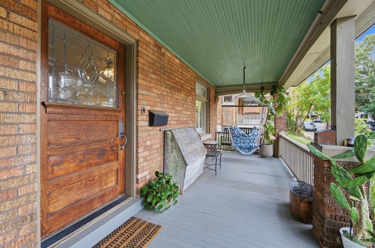 1340 Fleming St - Photo 2 of 50