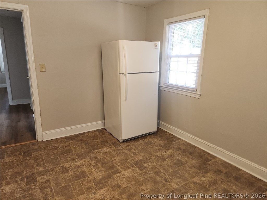 5104 Catalpa Rd - Photo 7 of 9