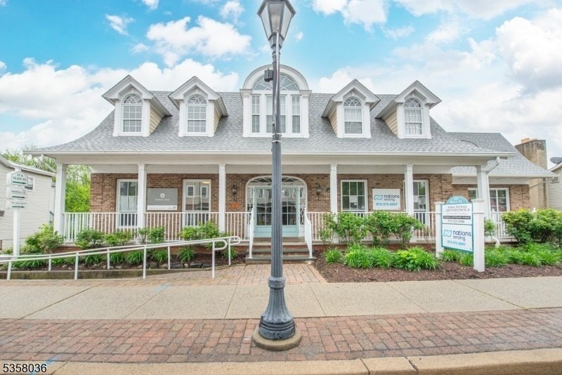 13 Main St #1