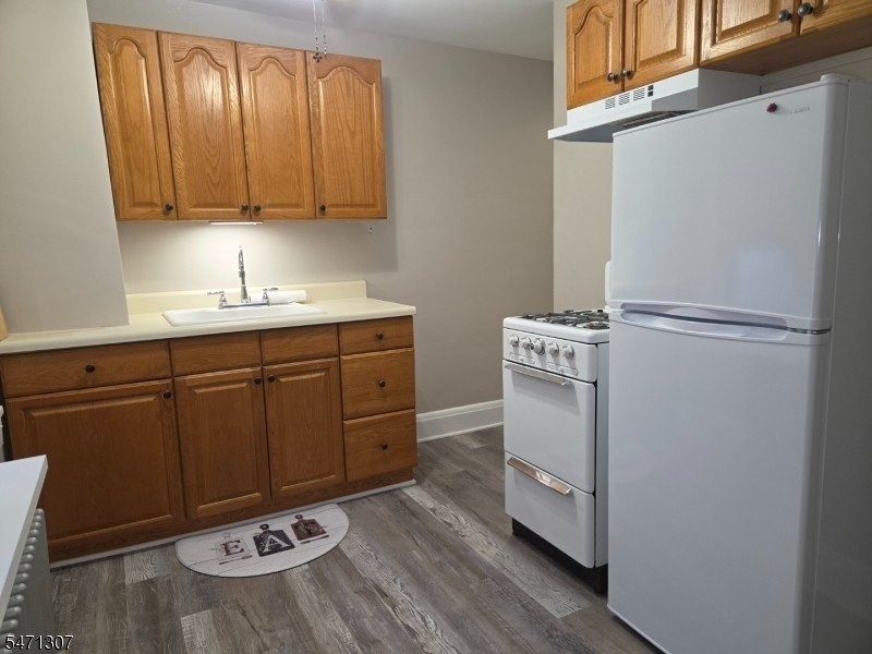 321 Orange St - Photo 3 of 9