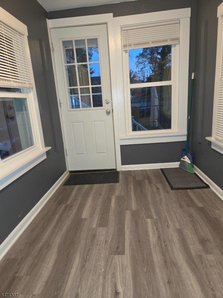 321 Orange St - Photo 7 of 9