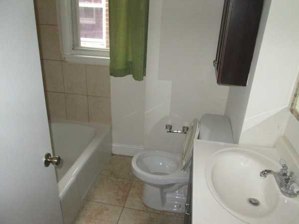 416 W Walnut Ln #3 - Photo 3 of 4