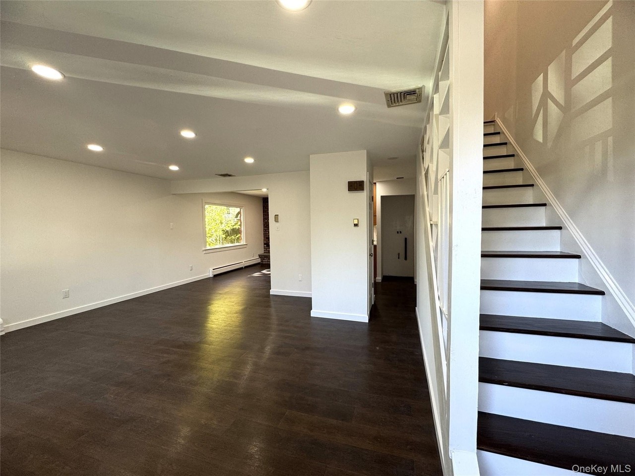 62 Washington St - Photo 3 of 29