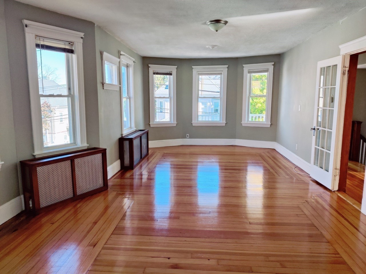 99 Putnam St #99 - Photo 5 of 27