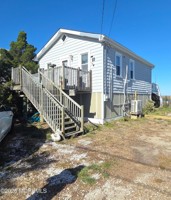 featured image of 392 Dock Rd