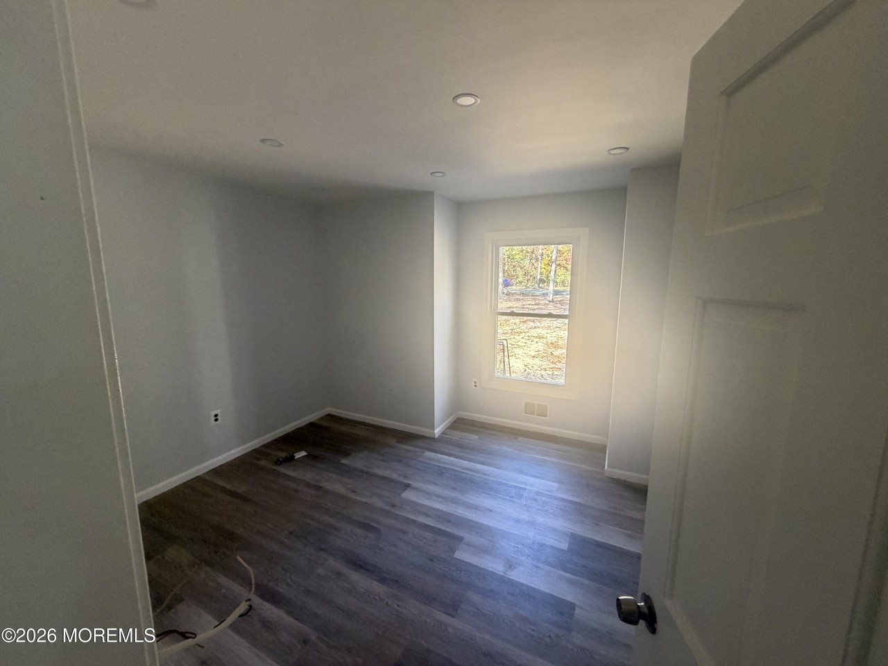 1097 Lakewood Farmingdale Rd - Photo 3 of 40